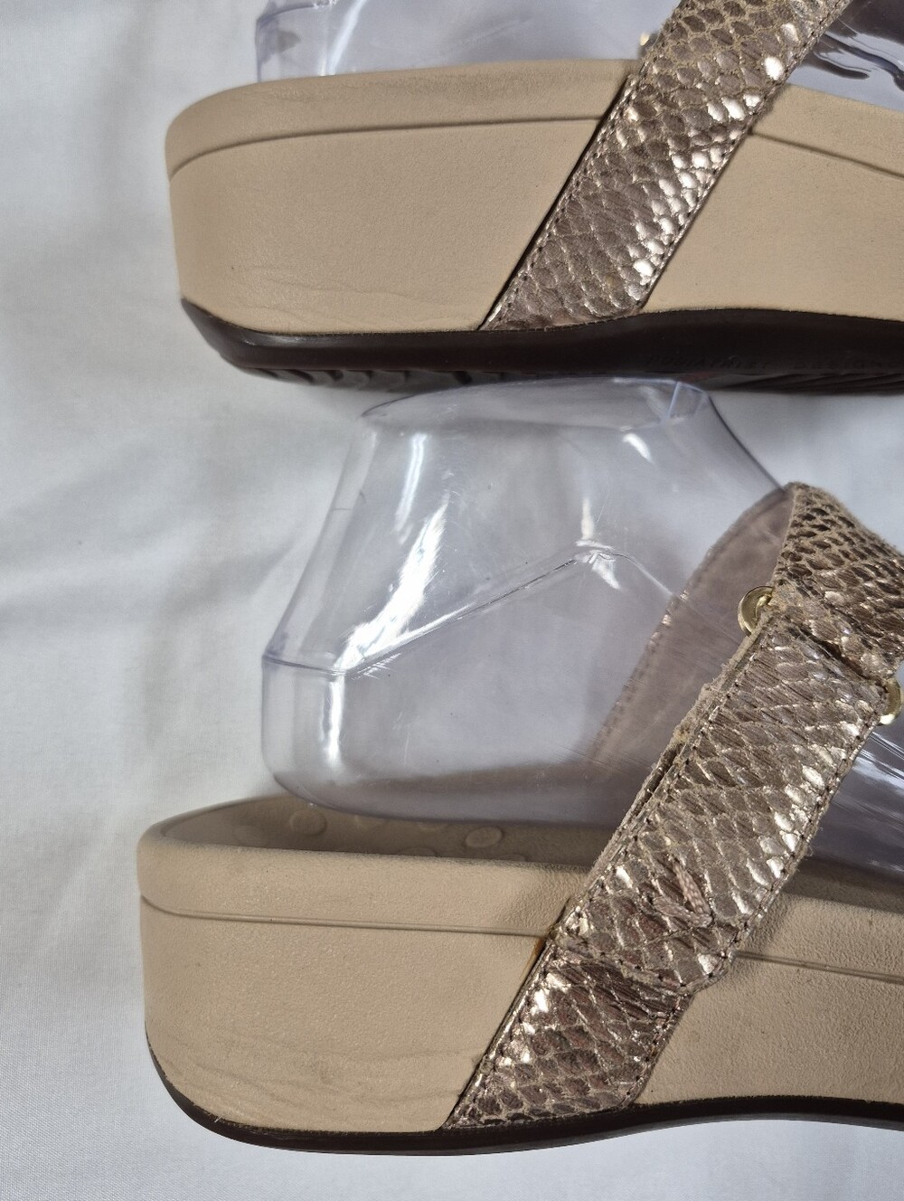 Vionic Ellie Platform Comfort Sandal Rose Gold Metallic Snake Women's Size 9 - Picture 5 of 9